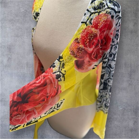 Maria Vasquez vintage top. Wear with bralette or camisole.really stunning! - Picture 7 of 8